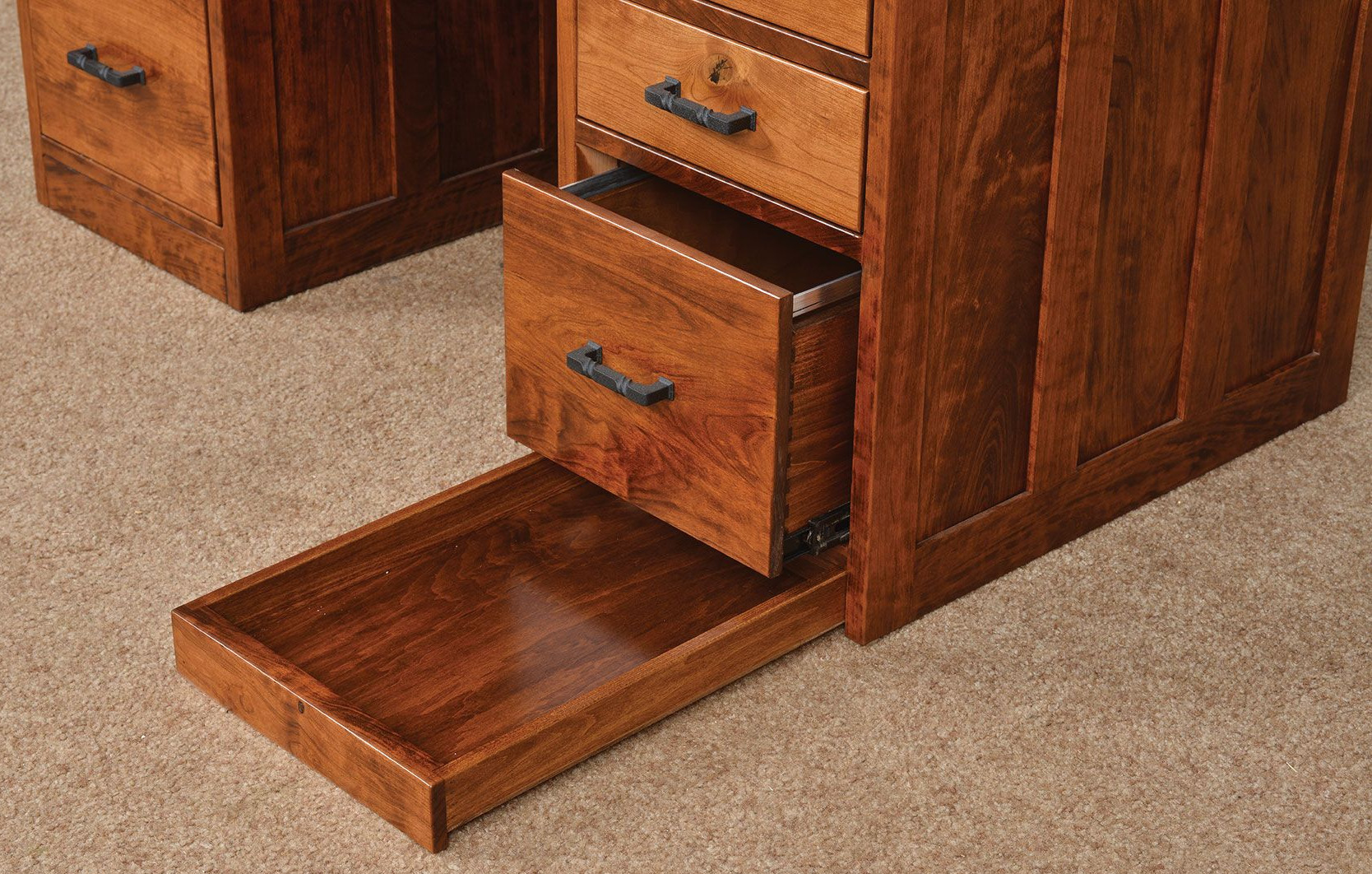 https://www.amishavenue.com/Content/images/rustic-cherry-roll-top-desk-hidden-compartment-pedestal.v637224752680435618.jpg