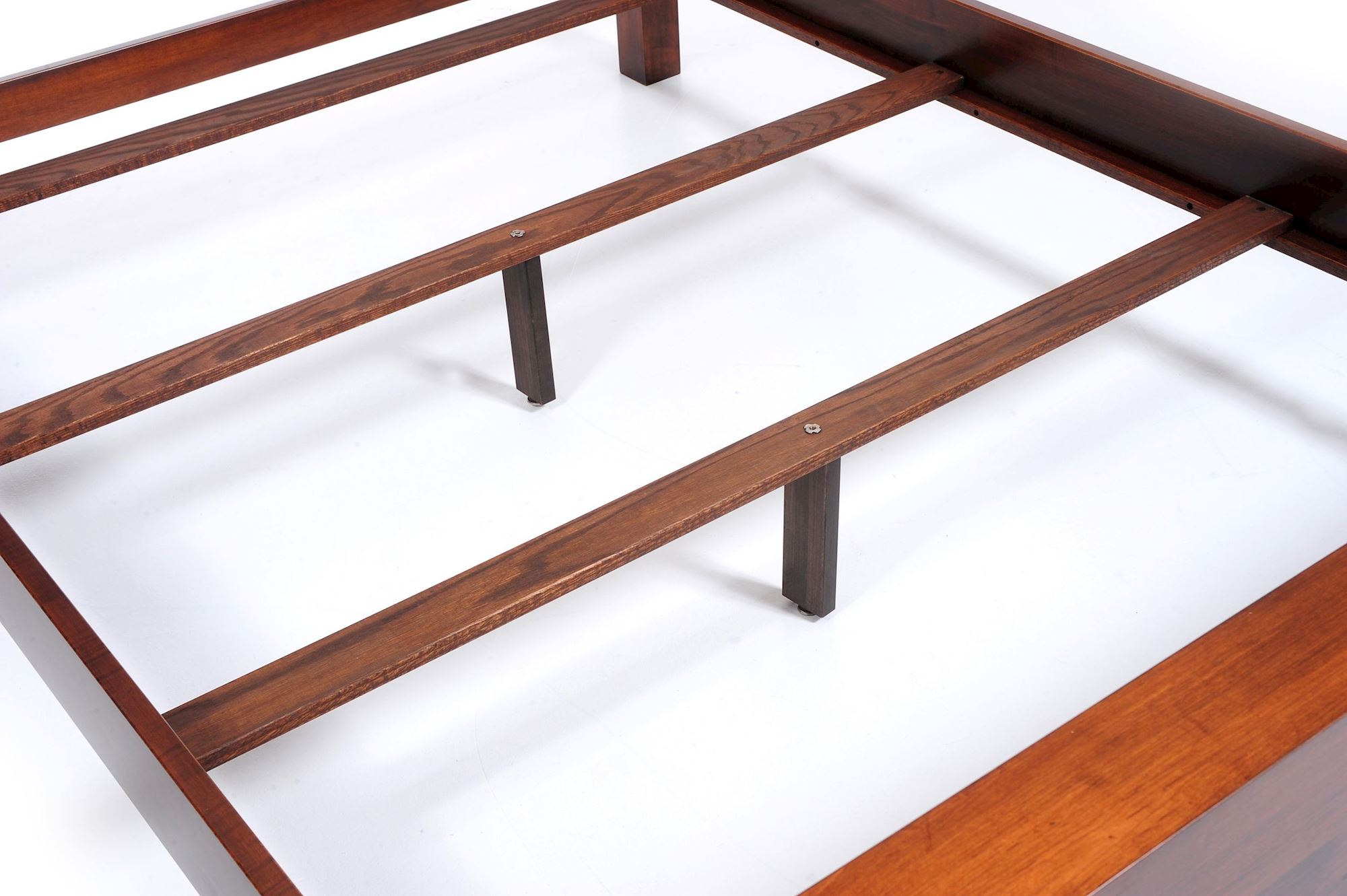 solid-wood-bed-rails